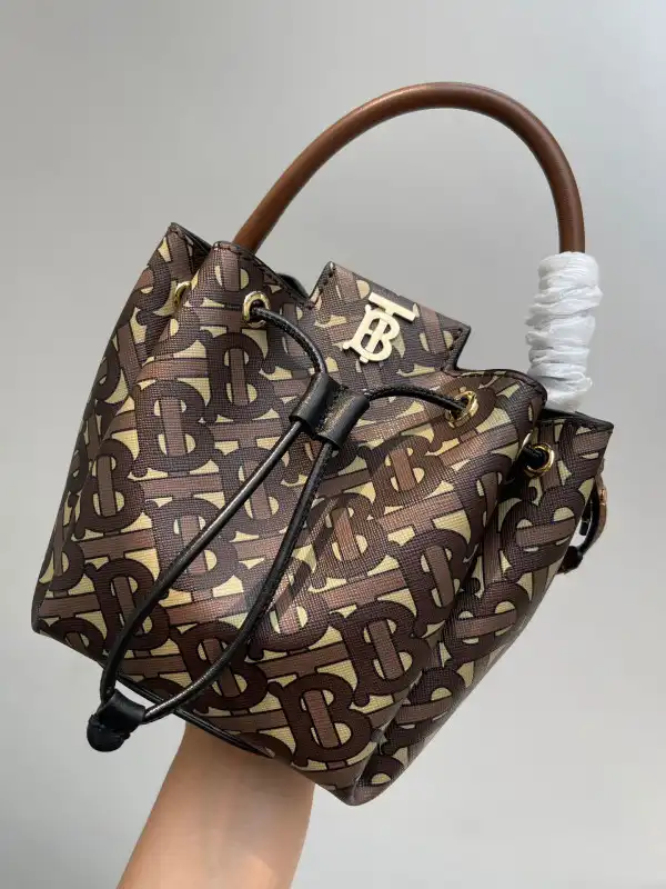 Aaa replica ru BURBERRY Bucket Bag 0205