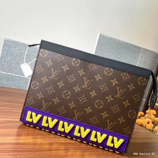 Aaa replica ru LOUIS POCHETTE VUITTON MM VOYAGE 0215